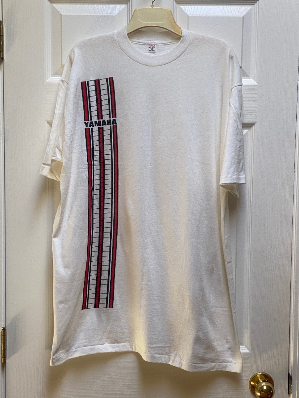 Vintage Yamaha White Men's T Shirt.